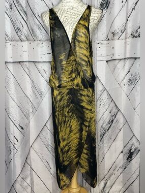 Mags sleeveless, tiger-print maxi dress plunging V-neck asymmetrical draping S